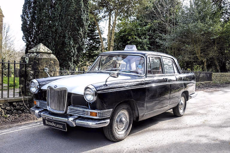 Who owns the Riley Cycle Company?