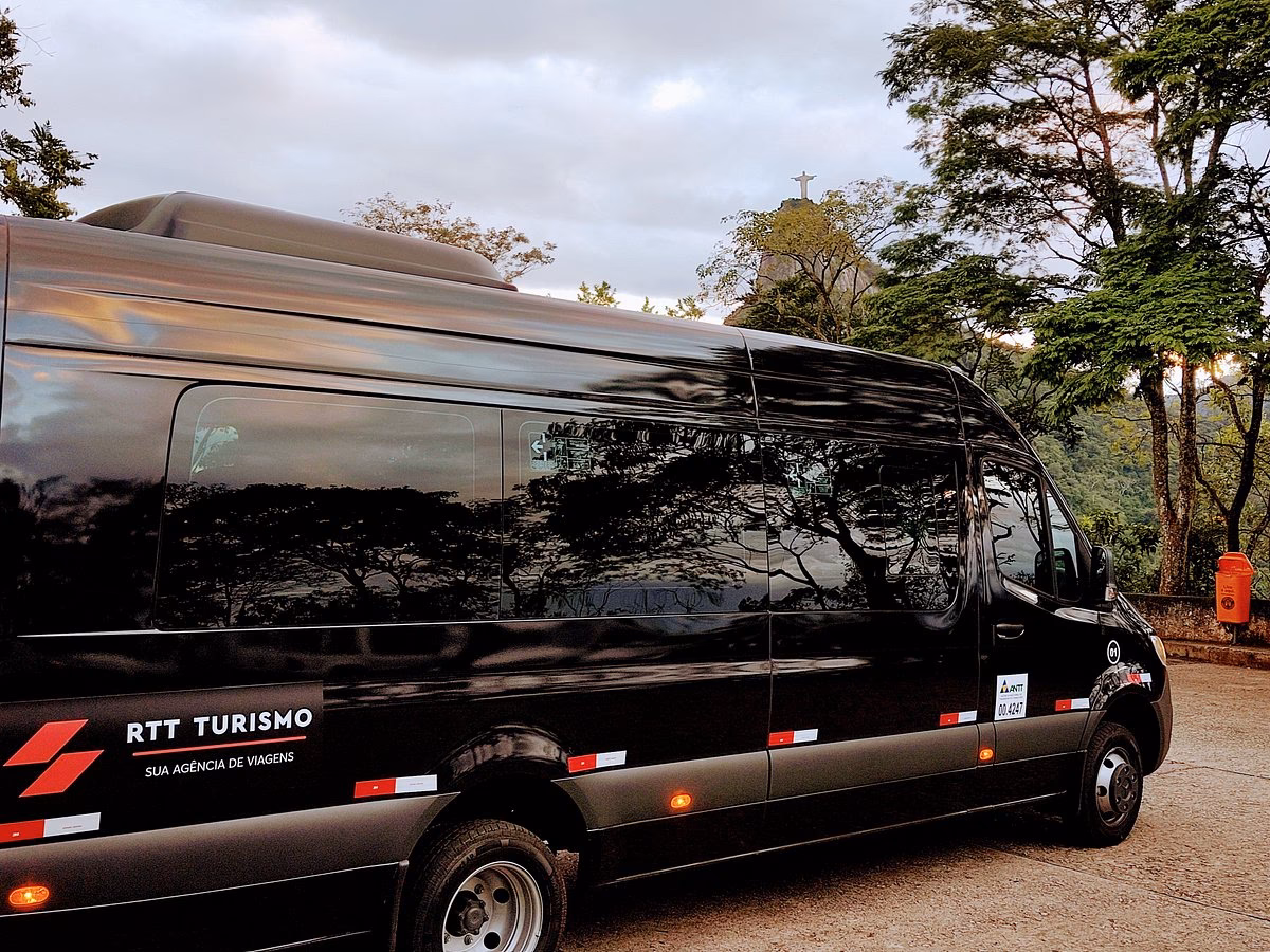 What's a good airport transfer service in Rio?