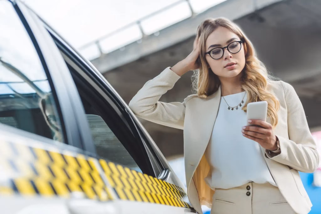 Are taxis allowed at Riyadh Airport?