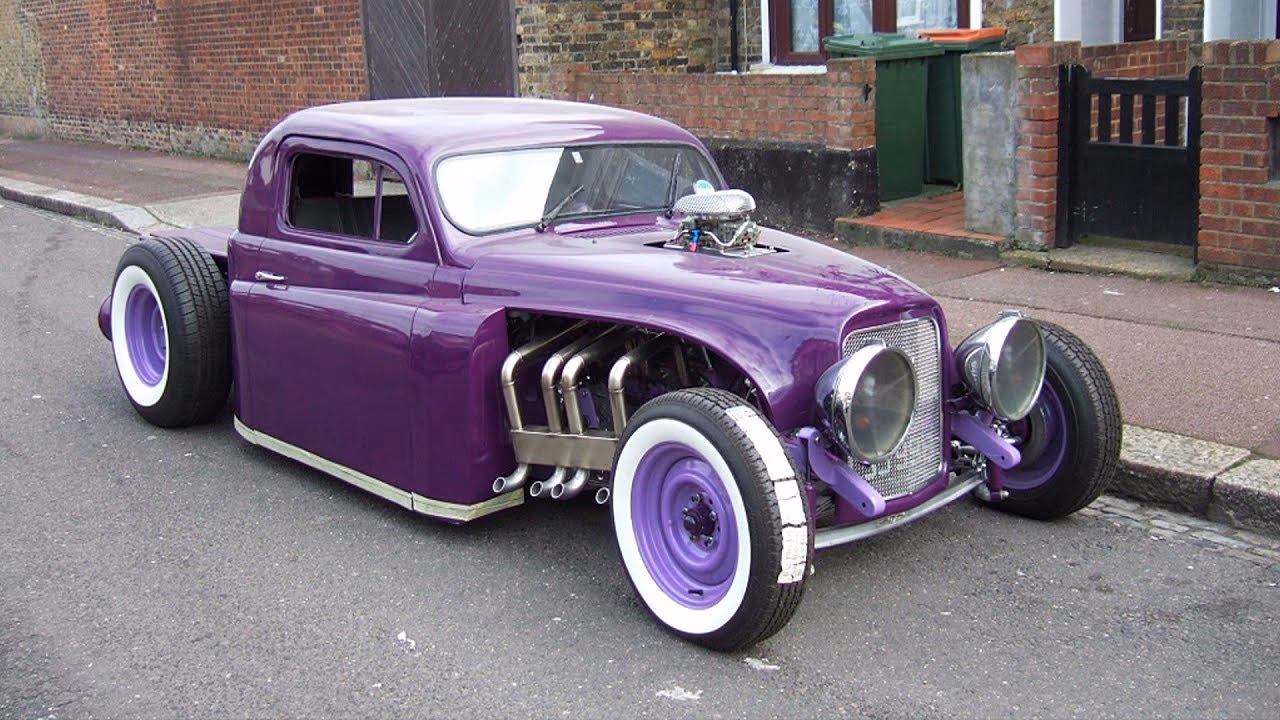 How do I pay for a Rhodes taxi?