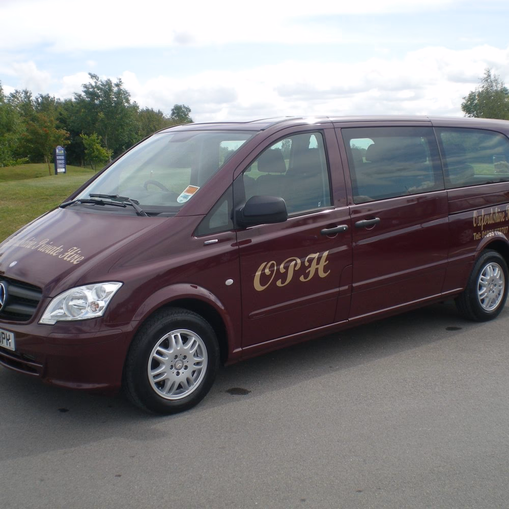 How to book a taxi in Bromsgrove?