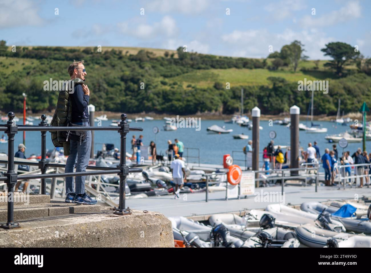 How many seasonal staff are there in Salcombe harbour authority?