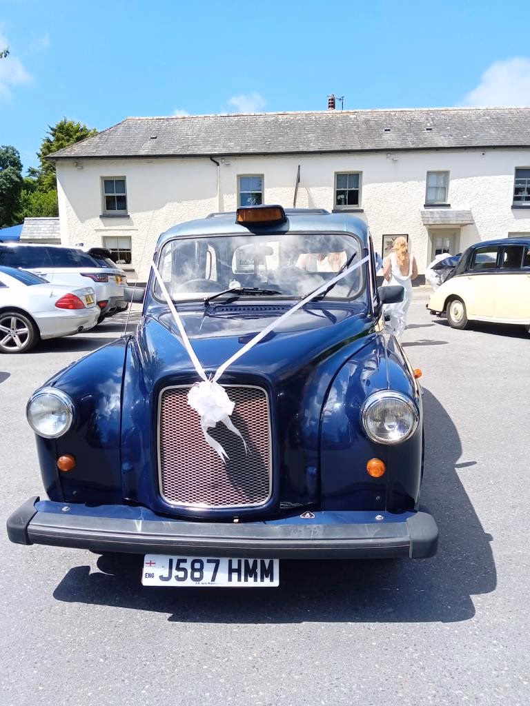 Who are Arrow cars taxis?