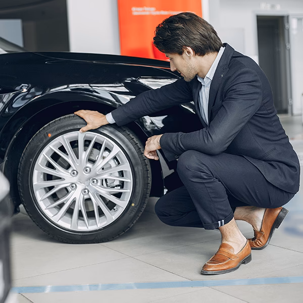 Does RTRS club offer car cover?