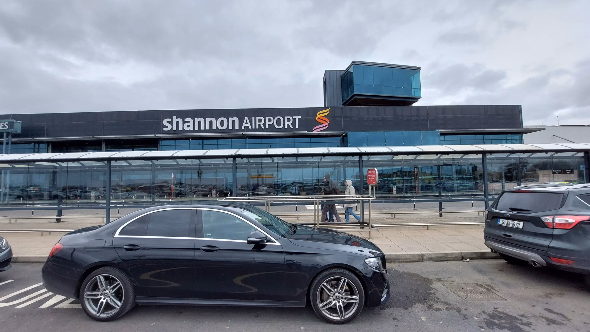 How to get from Shannon Airport to Galway City?