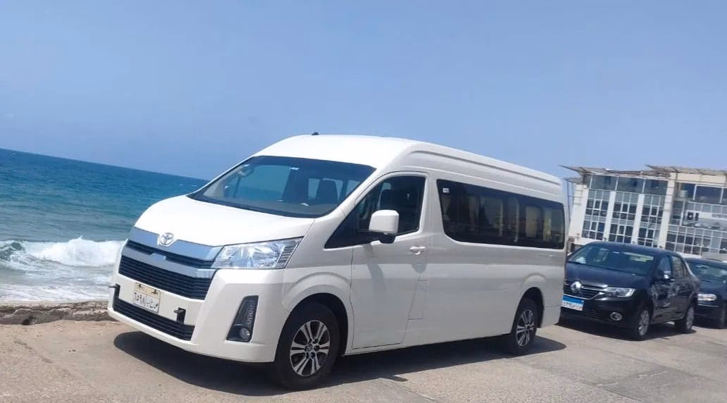 How much does it cost to get from Sharm el Sheikh airport to Dahab?