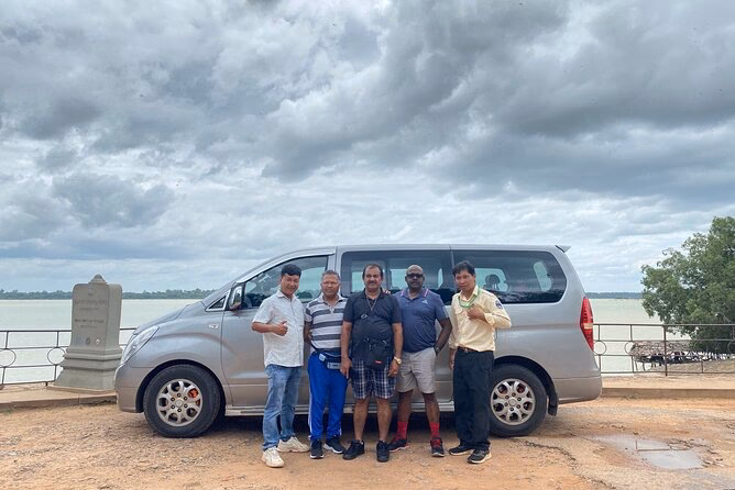 How to get from Siem Reap to Phnom Penh?