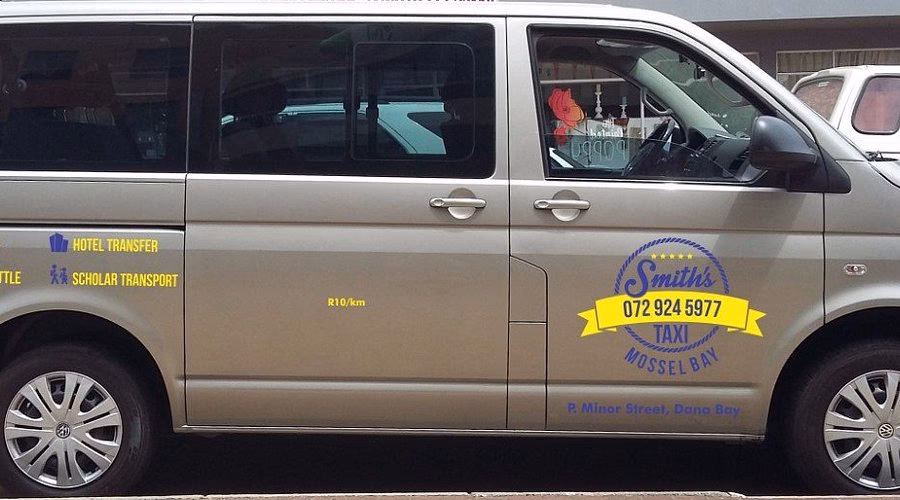 Is there a taxi service in Smithfield NSW?