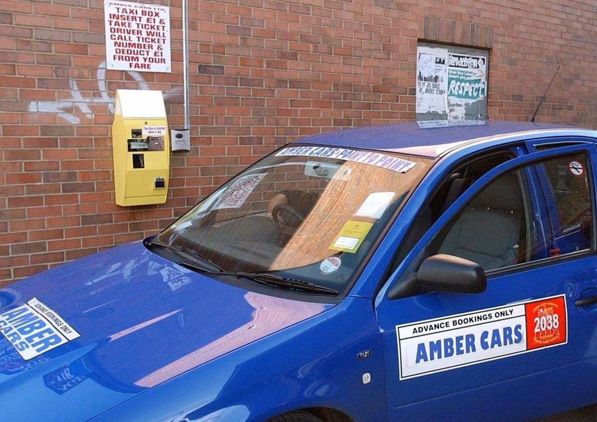 How do I book a car with Amber Cars Leeds?