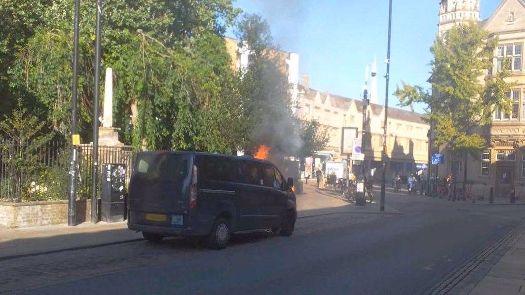 How long is a bus from Cambridge to drummer St?