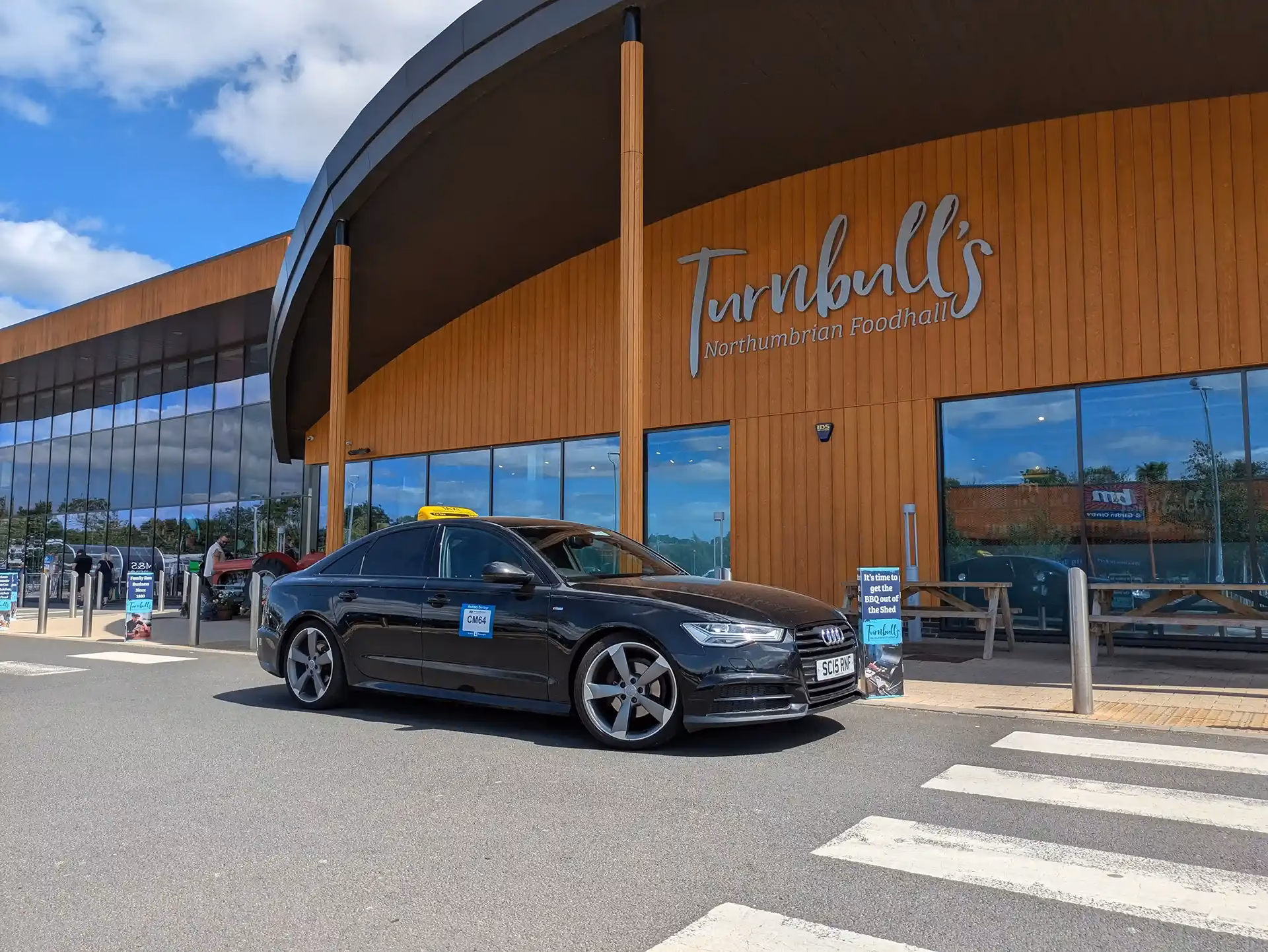 How much does a taxi cost in Hackney?