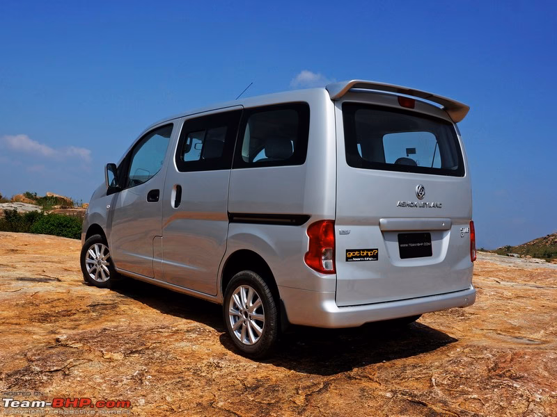 How can I book a Stoke on Trent taxis?