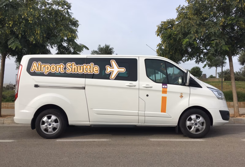 How long to walk from Cala Bona to Cala Millor?