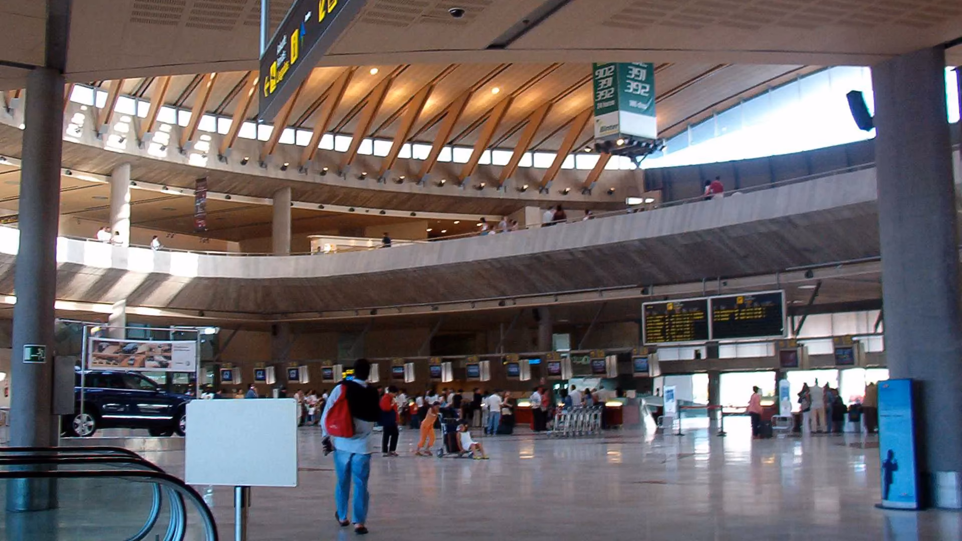 ¿Qué servicios ofrece el Aeropuerto Tenerife Norte?