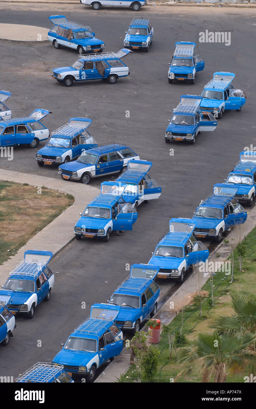 How do I get from Sharm el Sheikh airport to my resort?