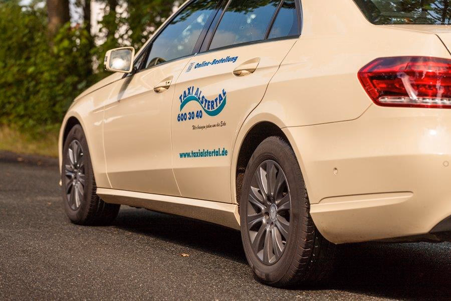 Wie kann ich meinen Taxitarif berechnen?