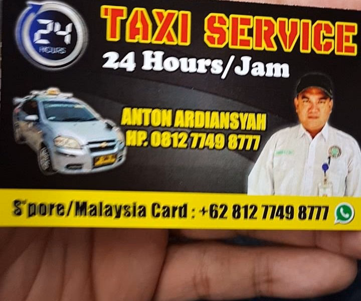 How do I get around in Batam?