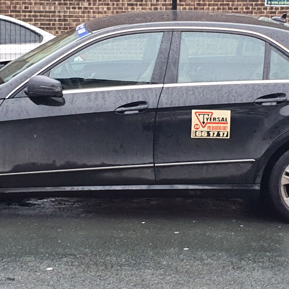 What is a taxi price per minute?