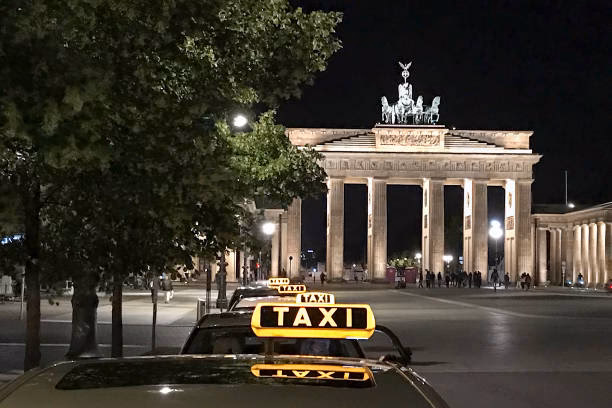 Wie kann ich den aktuellen Taxipreis in Brandenburg berechnen?