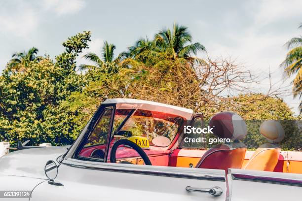 What does a cabriolet look like?