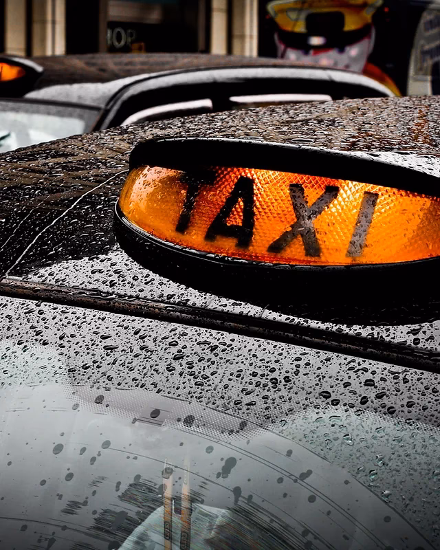 Where can I get a taxi in Cahersiveen?