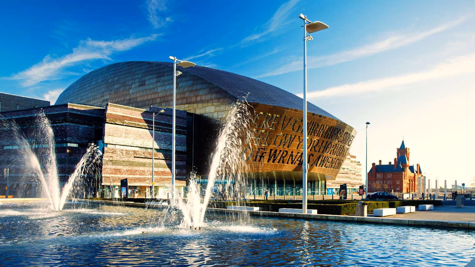 How far is Cardiff Central from Luton?