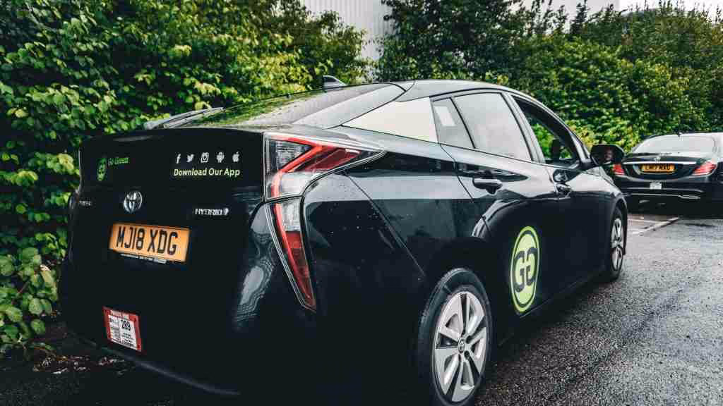 Who is Mario taxi Bishops Cleeve?