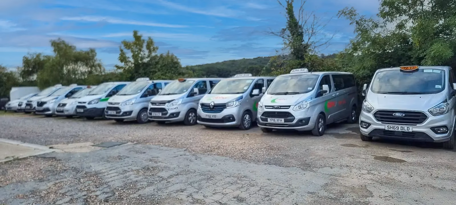 Where is Newport taxis?