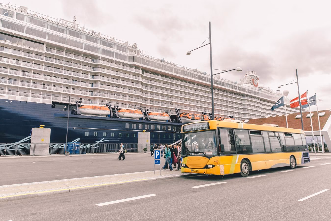 How to get from Ocean Quay to Copenhagen?