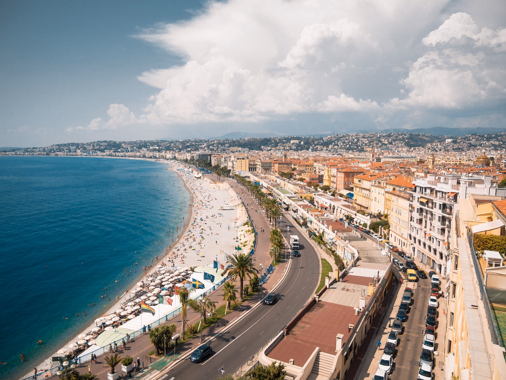 How to get from Nice Airport (NCE) to Nice?