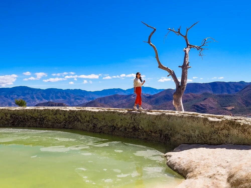 Where is Hierve el agua located?