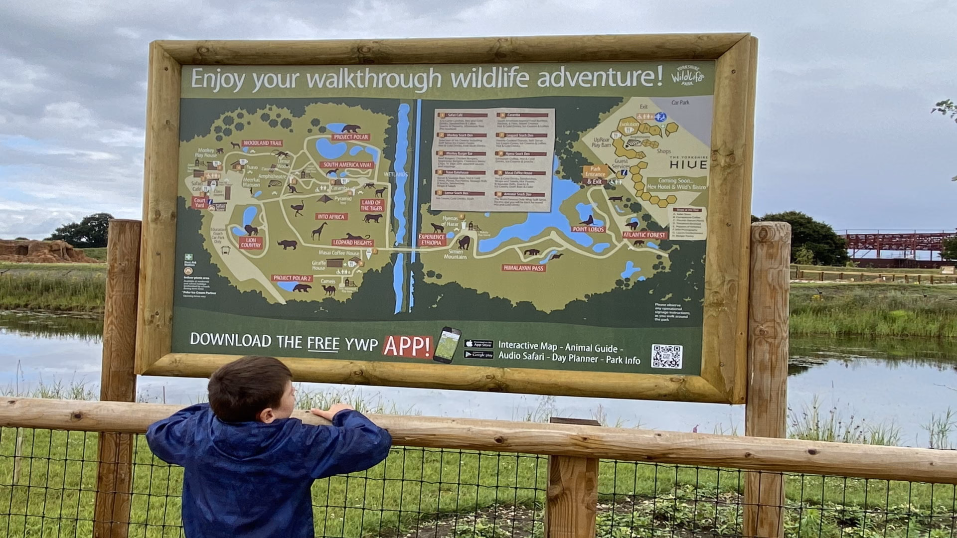 How do I get from Doncaster station to Yorkshire Wildlife Park?