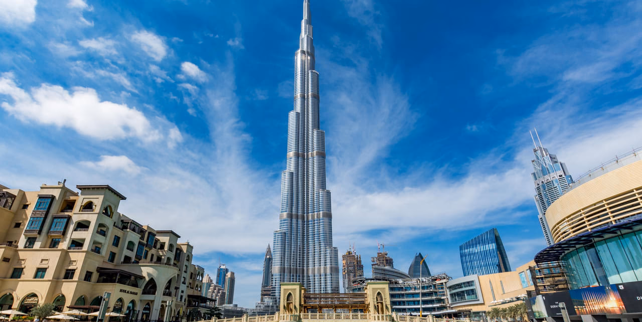 Is there a bus from Dubai International Airport to Burj Khalifa?