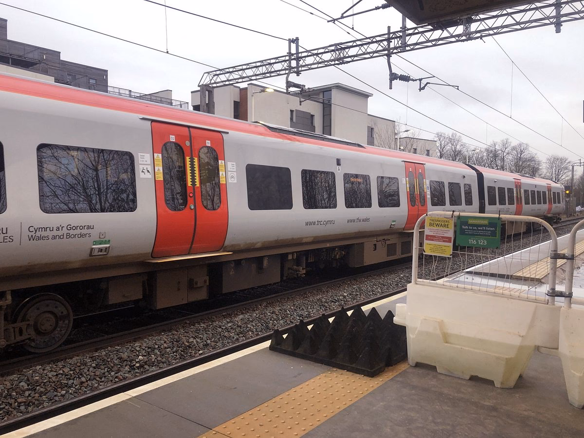 Can you park at East Didsbury Park & Ride?