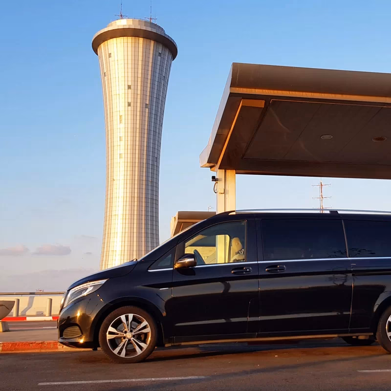 How much does a train from hertsliya to '' cost?