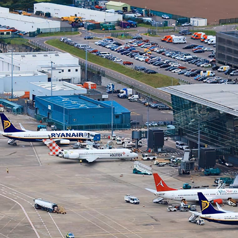 How to get from Cork to Carrigaline?