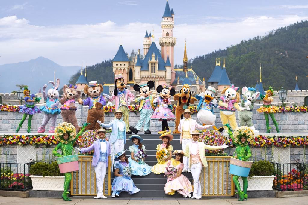 How long does it take to get from Mong Kok to Disneyland?