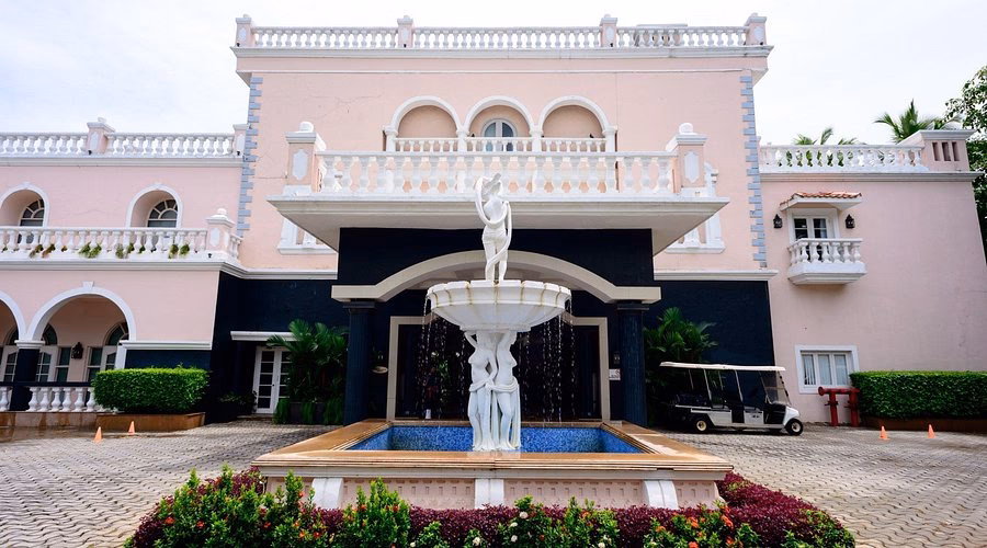 How much is taxi fare from Goa Airport to Club Mahindra Emerald palms?