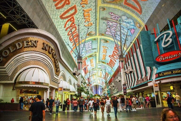 How do I get to Fremont Street by bus?
