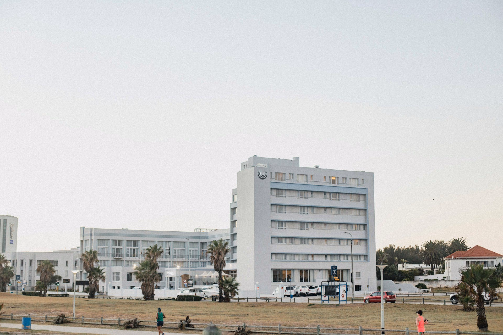 How much is the cheapest bus ticket to Port Elizabeth?