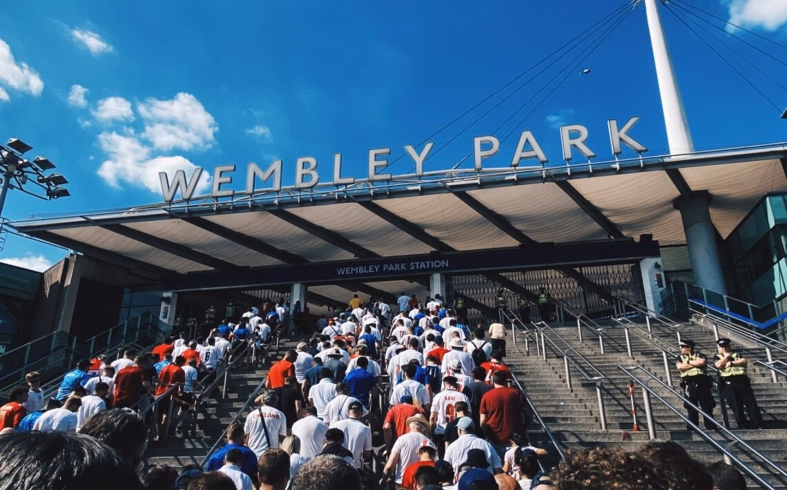 How to get from London Stansted Airport to Wembley?