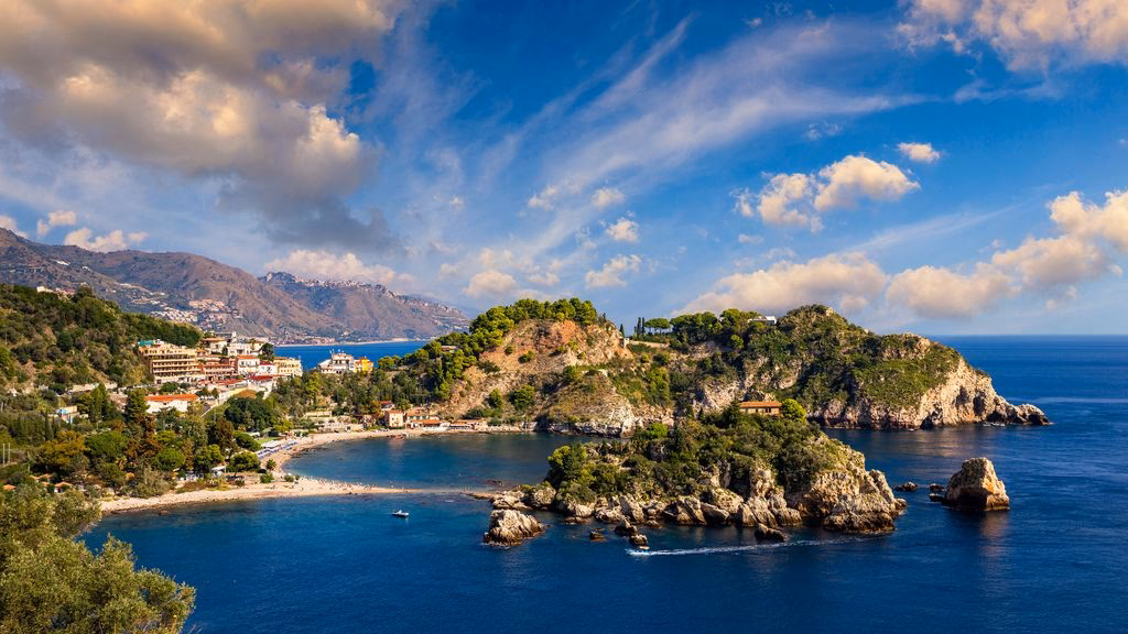 How much does a taxi cost from Catania airport to Taormina?