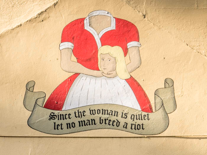 Does the Silent Woman have a vegetarian menu?