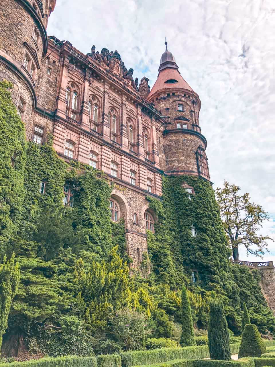 How to get from Wroclaw to Ksiaz Castle?