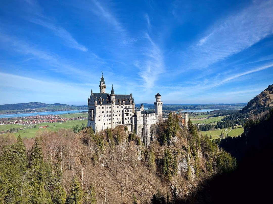 How long does it take to get from Füssen to Neuschwanstein?