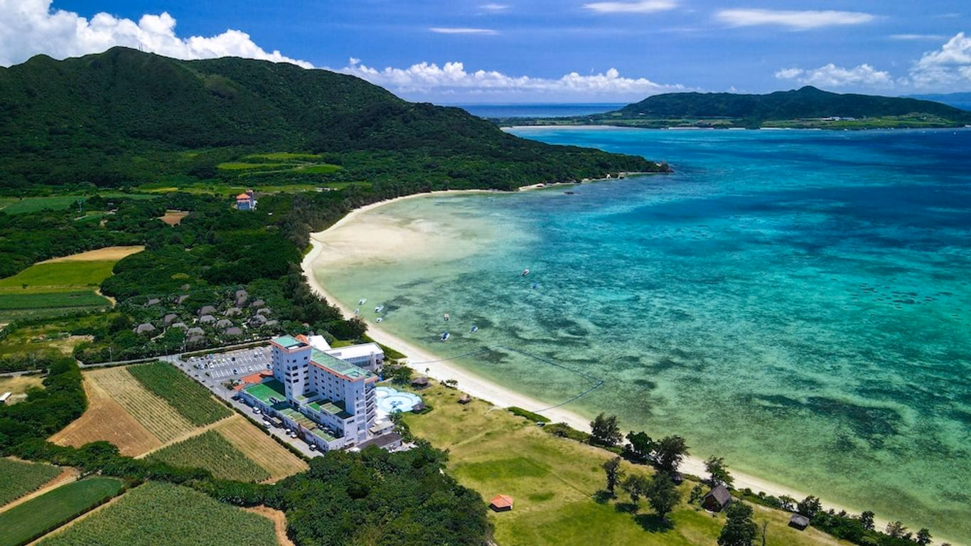 Is there a bus from to Ishigaki?