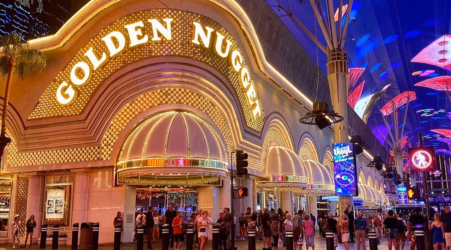 How to get from Las to Golden Nugget Hotel with Uber?