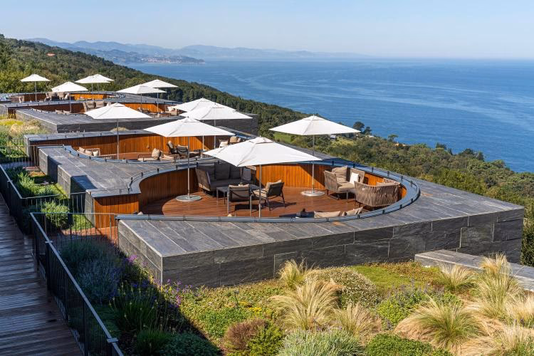 Why should you use a private San Sebastian taxi service?