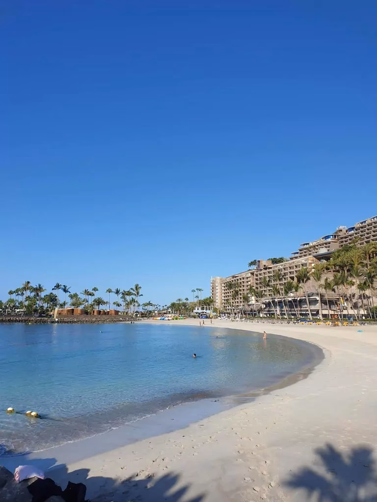 How much does it cost to stay in Playa Anfi del Mar?