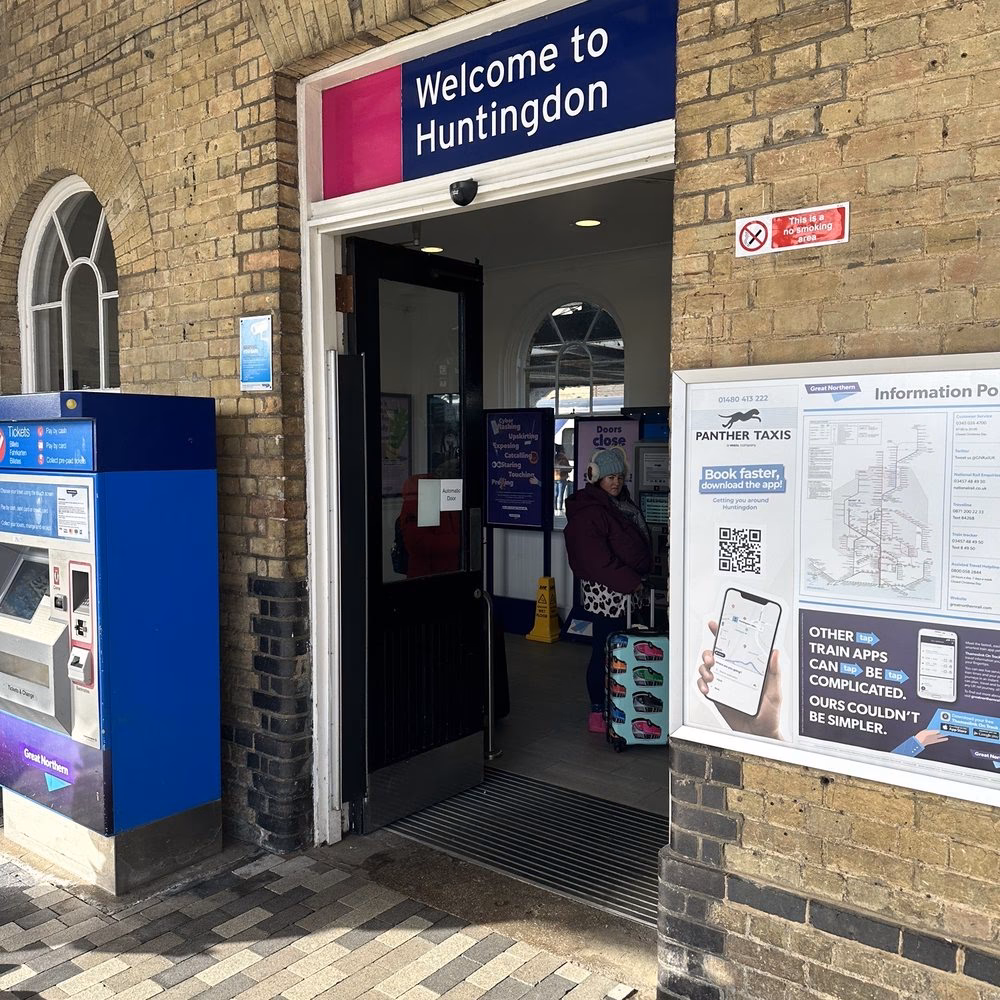 How do I get to Huntingdon station?